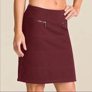 NWT ATHLETA Strata Ponte A Line Knit Skirt Maroon M